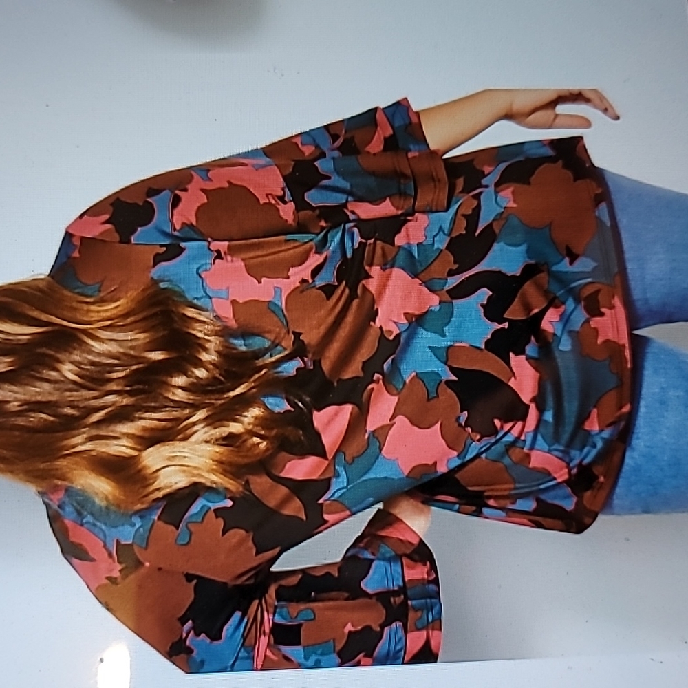 Print Top - Picture 2 of 4